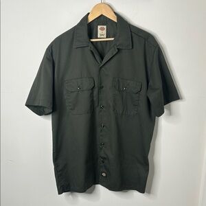 Men’s Dickies button up shirt